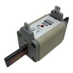 SIEMENS 3NA6 240-6 690V 200A