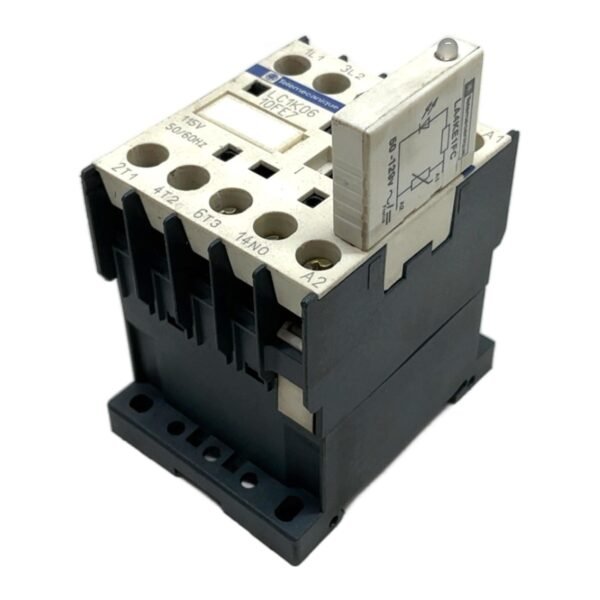SCHNEIDER ELECTRIC LC1K0610FE7 with LA4KE1FC