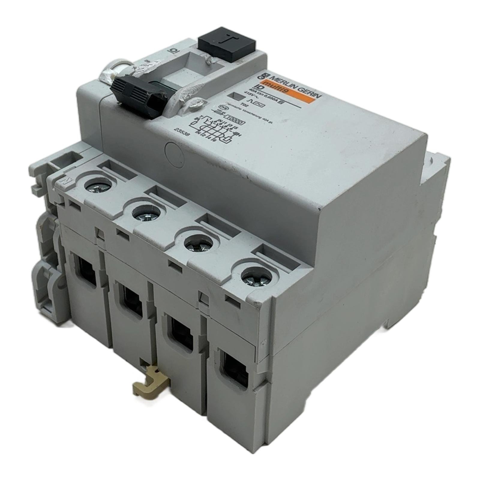 MERLIN GERIN Multi9 ID 23538 + OF.S 26923 MERLIN GERIN Multi9 ID 23538 + OF.S 26923 - Afbeelding 1