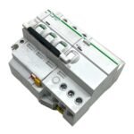 SCHNEIDER ELECTRIC iC60N C2A A9F04402 + Vigi iC60 + iOF A9A26924